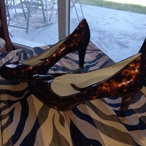 Naturalizer N5 Brown marble Patent leather round toe pump 7.5M approx 26cm